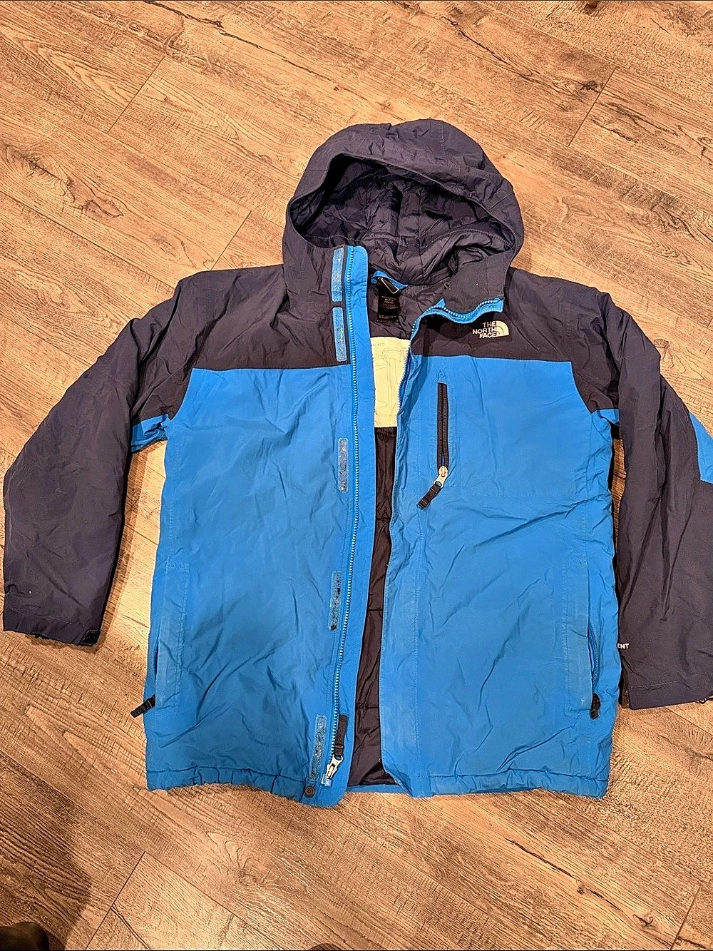The North Face Heatseeker Jacket Boys XL Blue & Black Ski Jacket